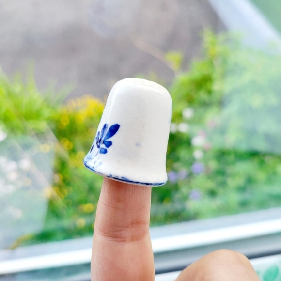 Vintage Country Windmill Scene Thimble - Picture 6 of 8